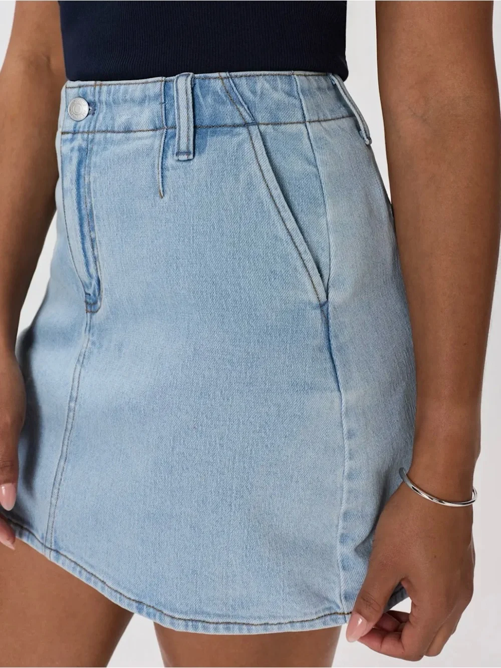 Quince casual light